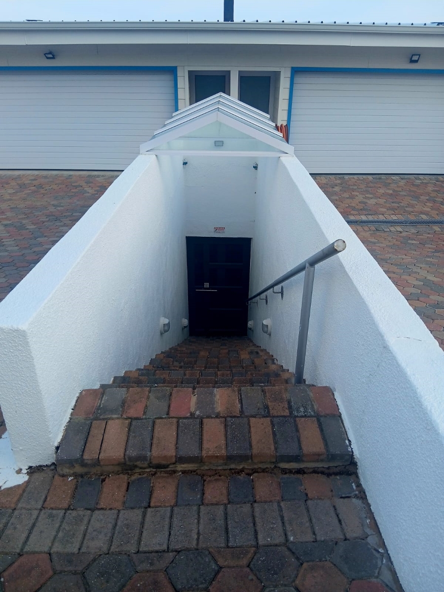 To Let 3 Bedroom Property for Rent in Dana Bay Western Cape